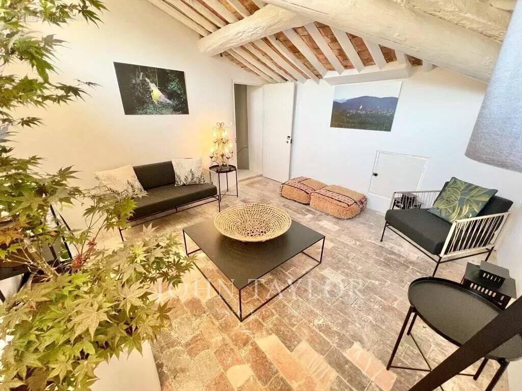 Appartement à LOURMARIN