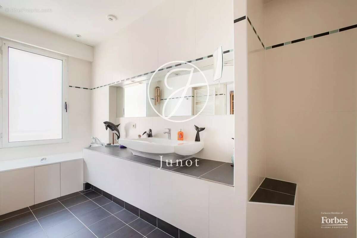 Appartement à VERSAILLES