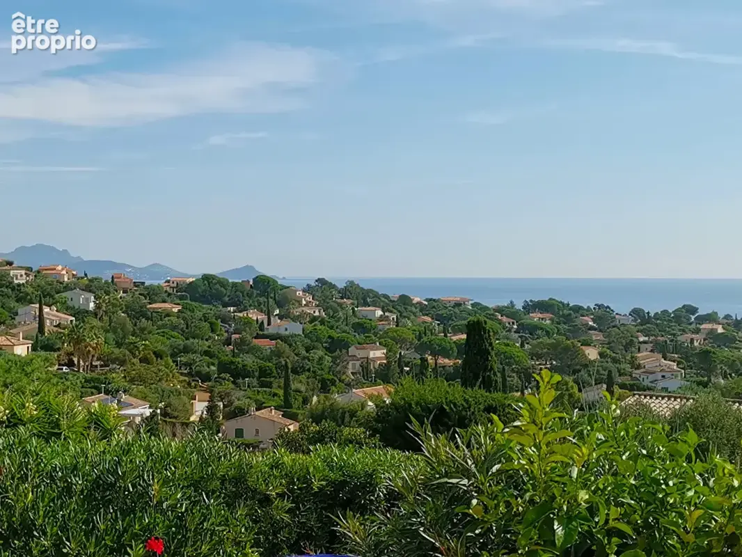 A vendre villa vue mer 4 pieces  2/3 chambres avec terrasse jardin et garage aux issambres - photo 3