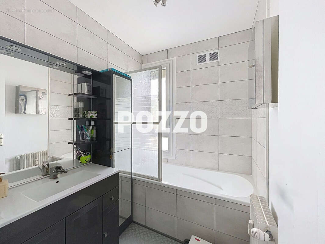 Appartement à HEROUVILLE-SAINT-CLAIR