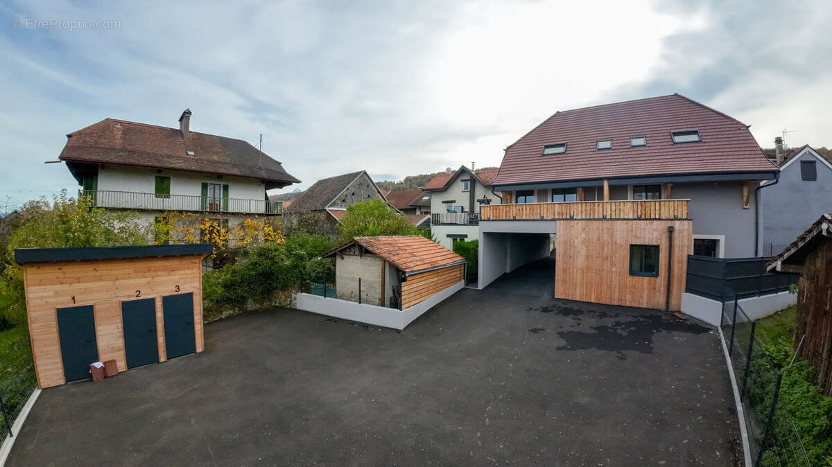 Appartement à EVIAN-LES-BAINS
