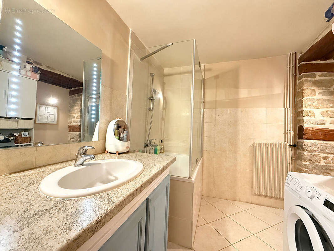 Appartement à LONS-LE-SAUNIER