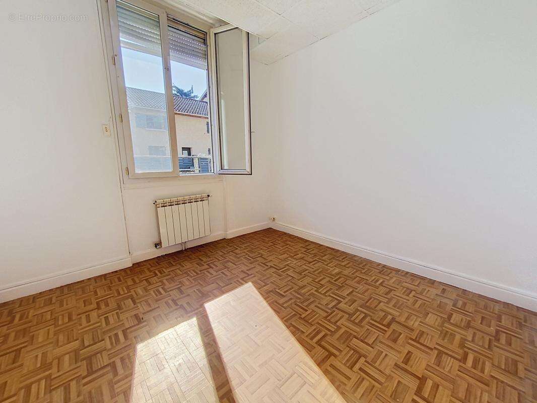 Appartement T3 à vendre, belle luminosité - photo 3