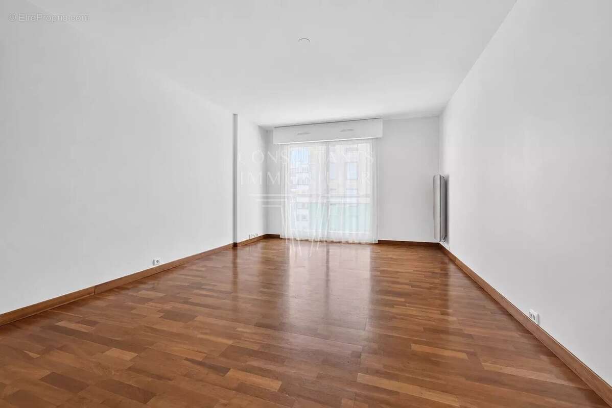 Appartement à LEVALLOIS-PERRET