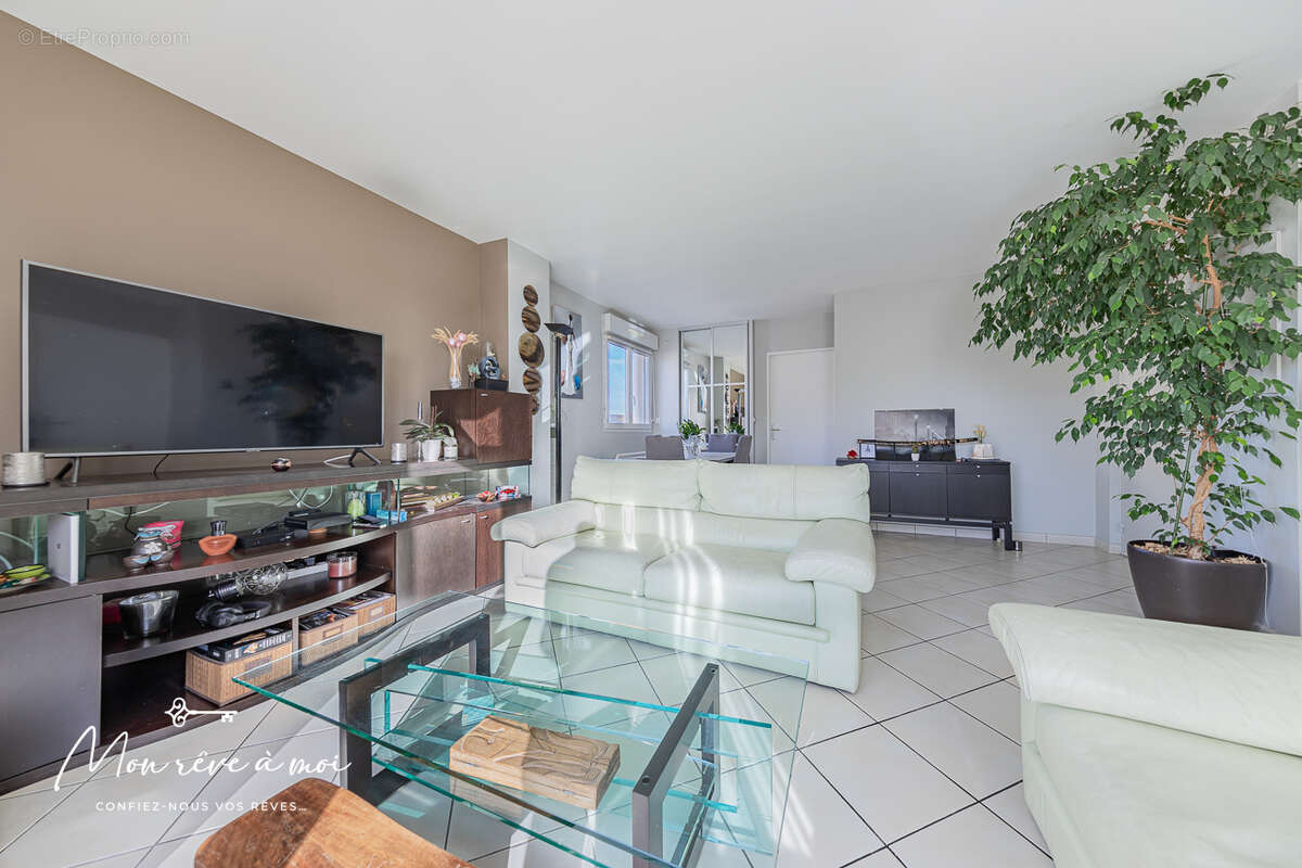 Appartement à CARRIERES-SUR-SEINE