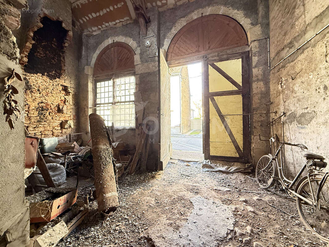 Appartement à DONZY