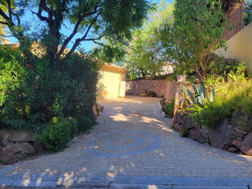 Photo 1 - Maison à LES ADRETS-DE-L'ESTEREL