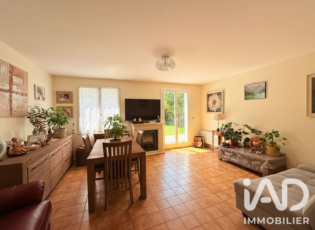 Photo 2 - Maison à MONTMORENCY