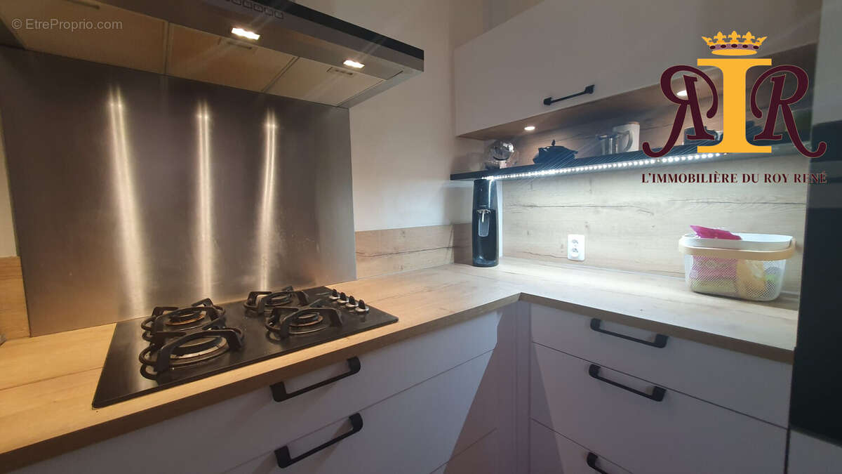 gazinière mobalpa - Maison à PERTUIS