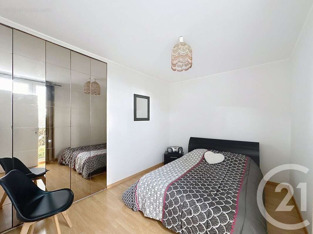Photo 8 - Appartement à THIAIS