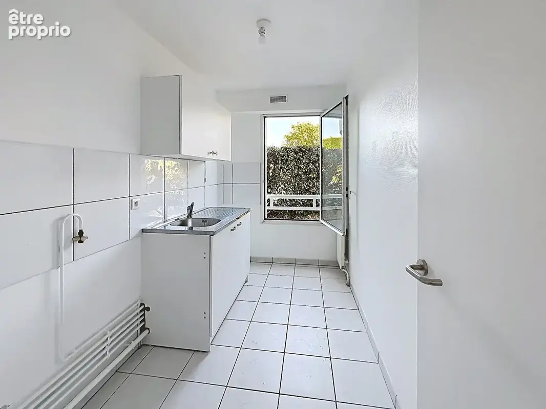 Caudéran Golf - 2 p - 46m² - Parking - photo 3