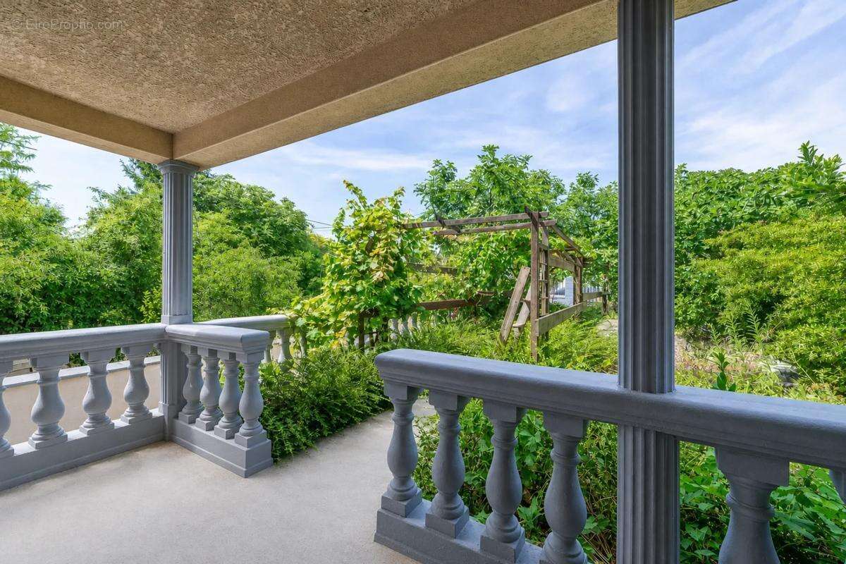 Maison de 7 pièces de 130 m² situé à Meaux - photo 2