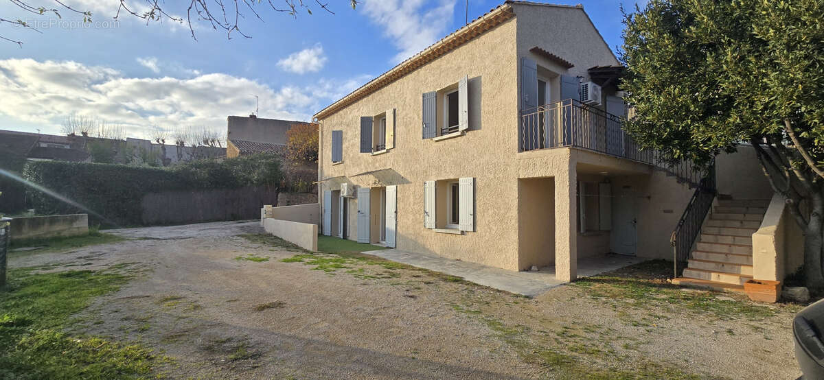 Appartement à BEAUMES-DE-VENISE