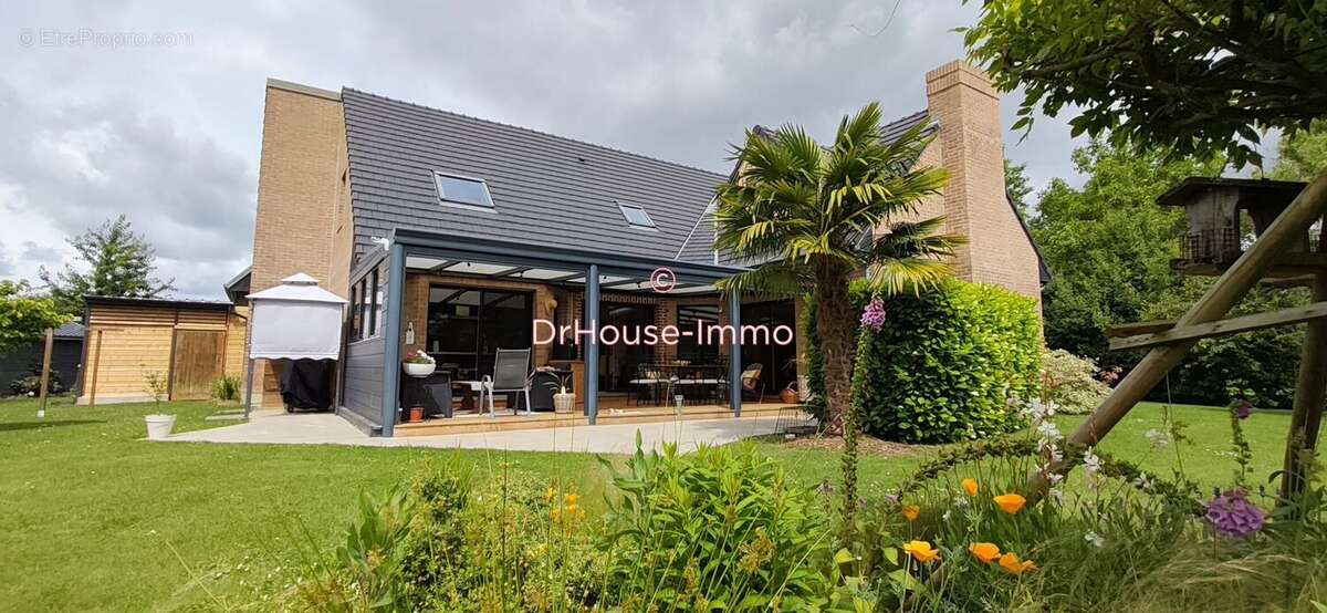 Maison 277 m² à Saint-Amand-Les-Eaux  - photo 18