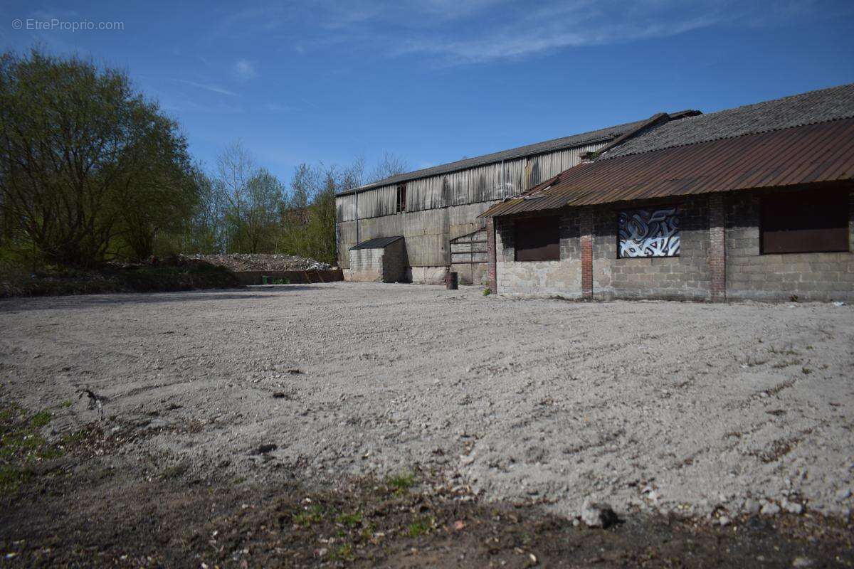 Commerce à L'HOPITAL