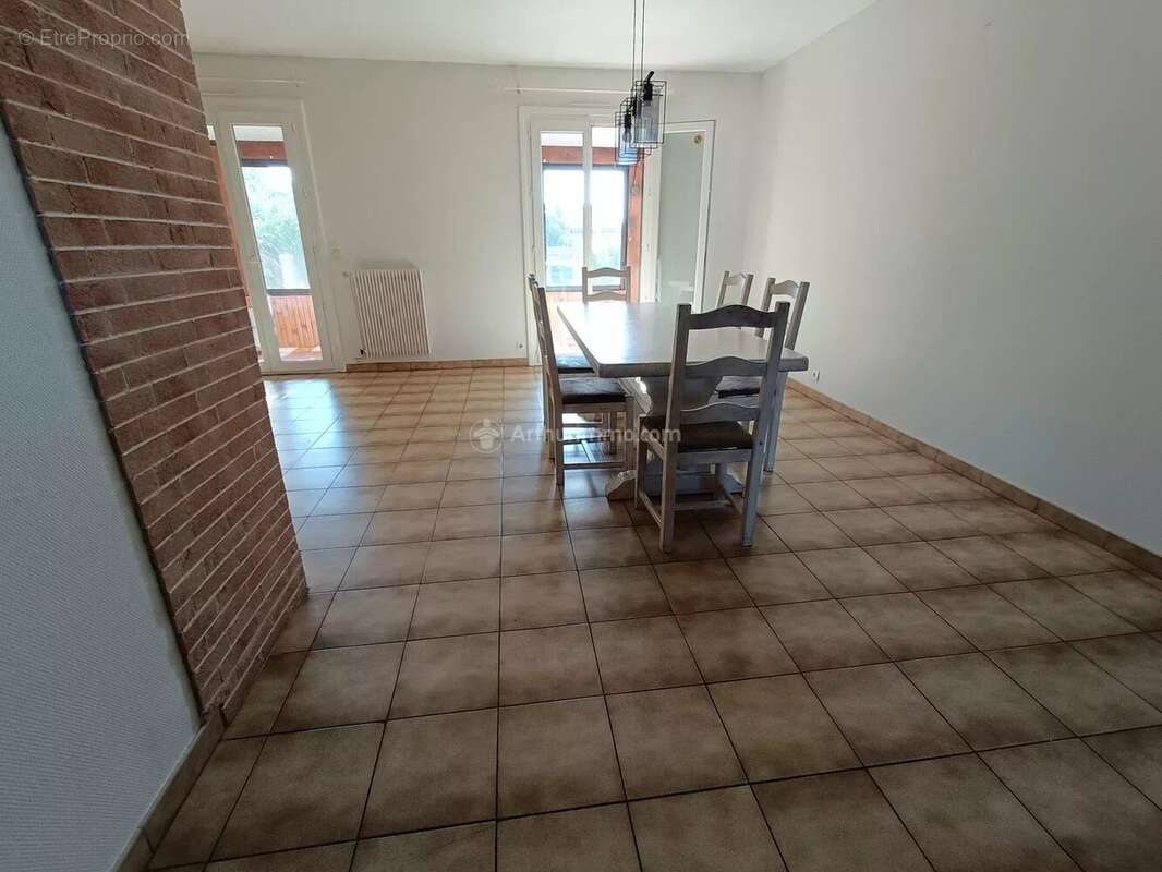 Maison à SAINT-JUERY