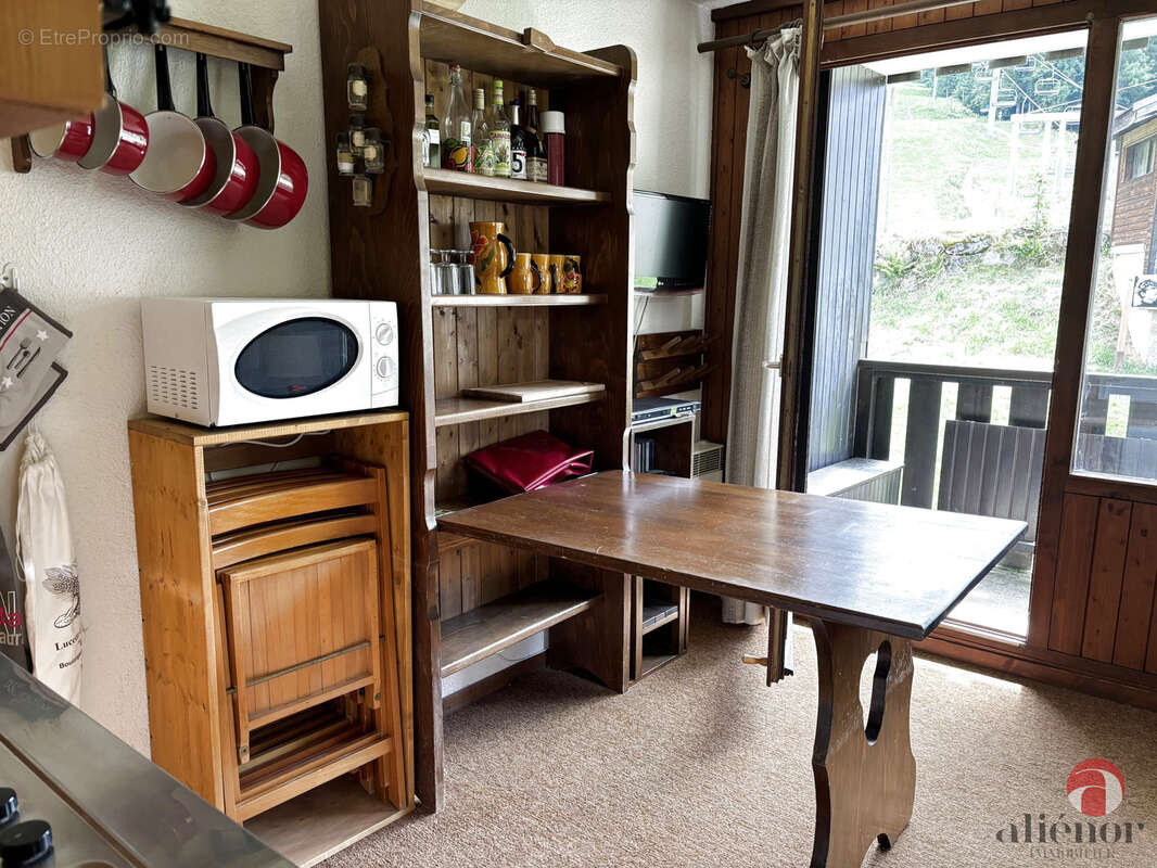 Appartement à MORILLON