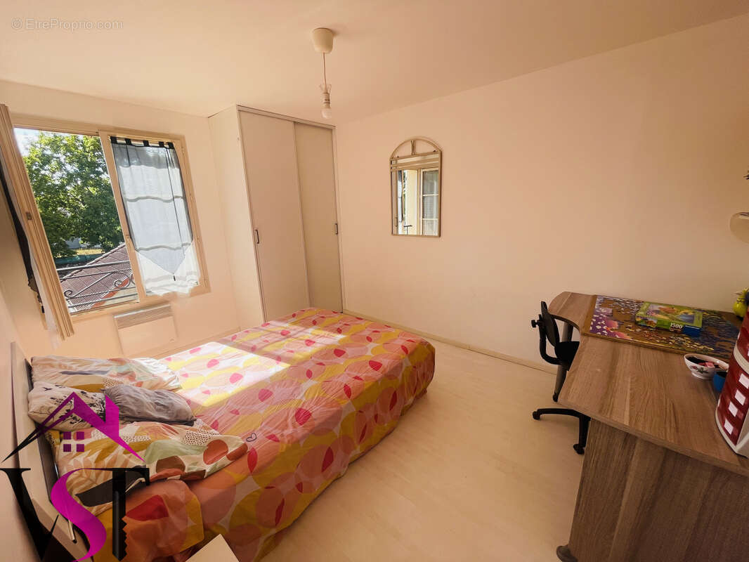 Maison avec 6 chambres, au centre ville d'Auxonne. - photo 10