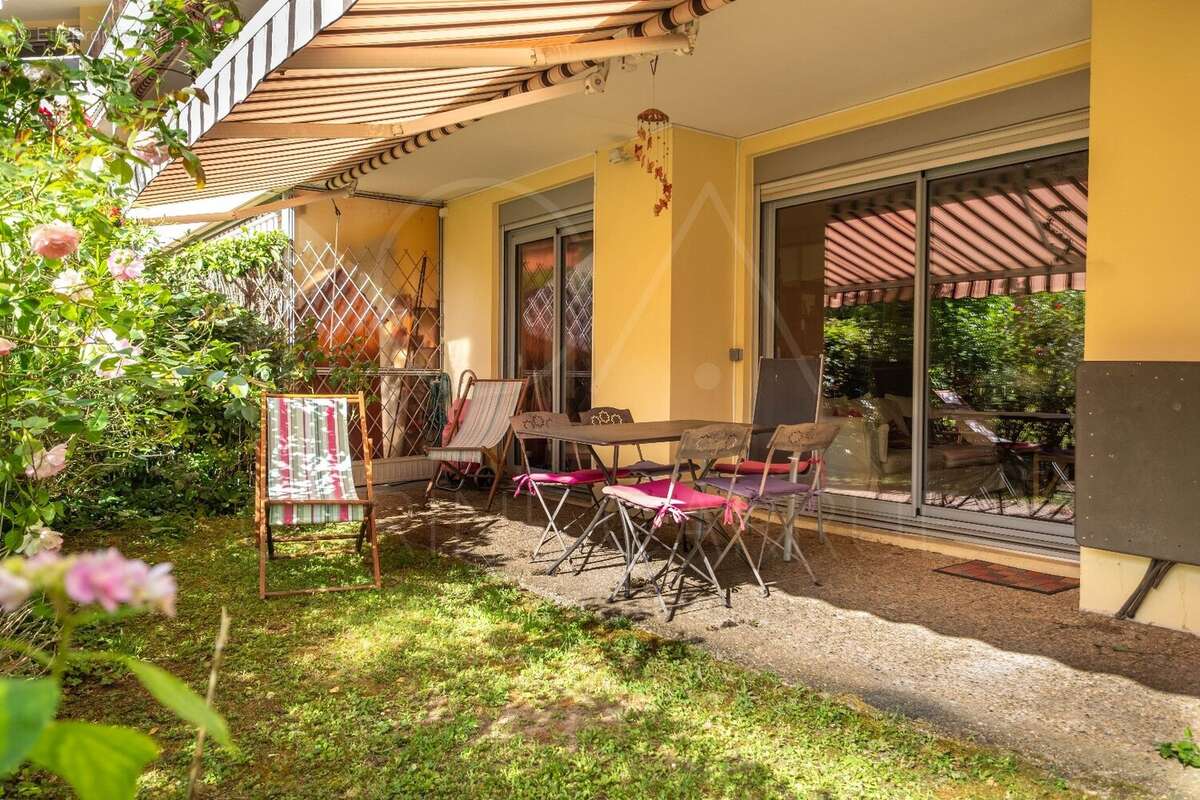 Appartement à TASSIN-LA-DEMI-LUNE