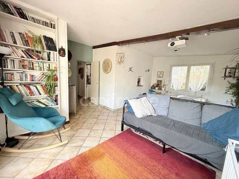 Maison à MENUCOURT