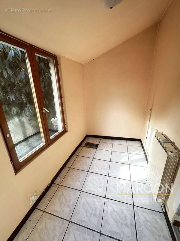 Maison à SAINT-SULPICE-LE-GUERETOIS