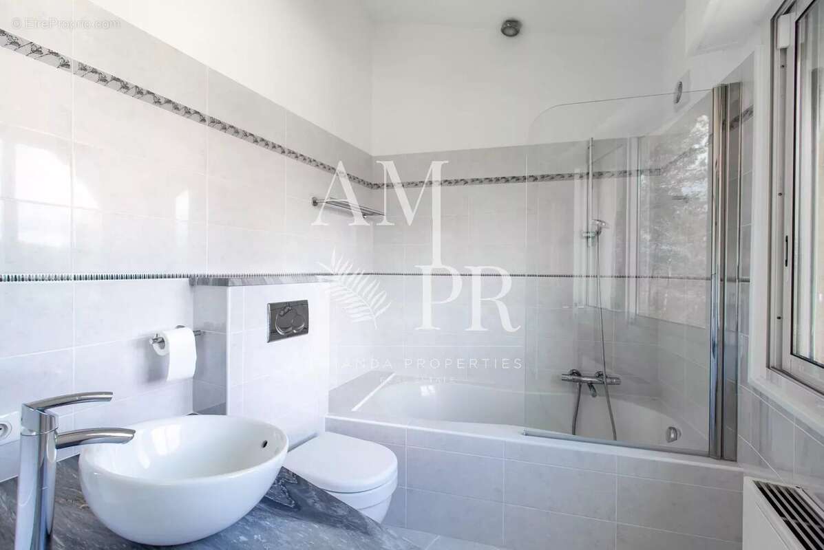 Maison à MOUANS-SARTOUX