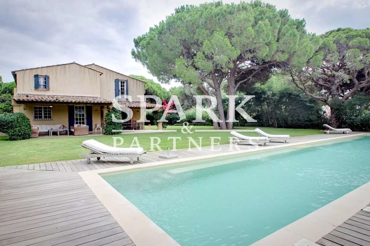 Maison à RAMATUELLE