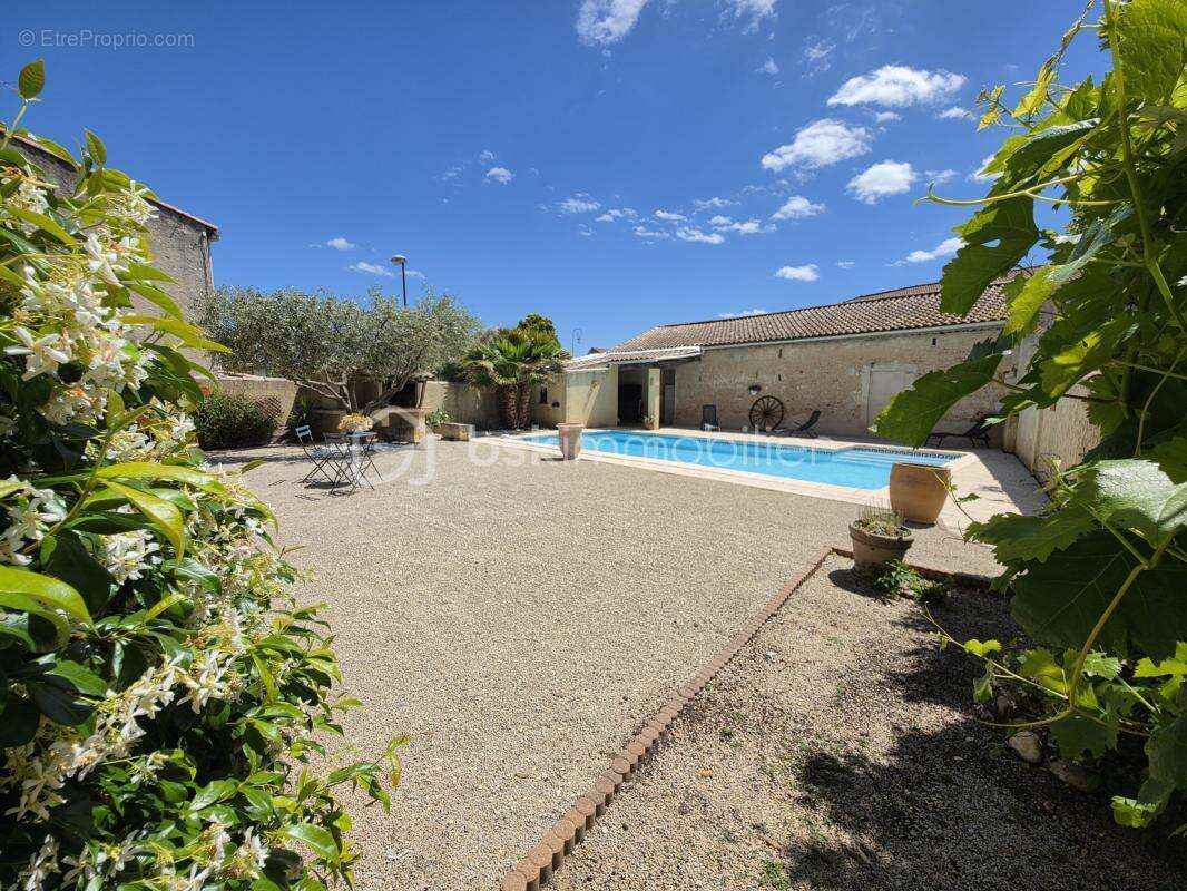 Maison à BOUILLARGUES