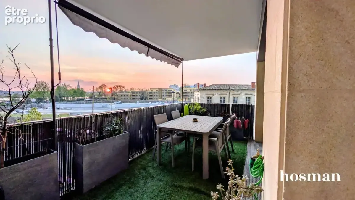 Superbe Appartement 4 pièces avec terrasse et parking - Rue de la Garonne, Bordeaux - photo 2