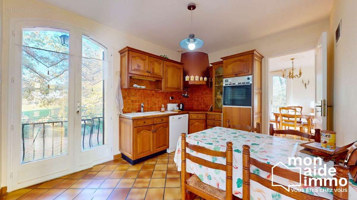 Maison à FARGUES-SAINT-HILAIRE