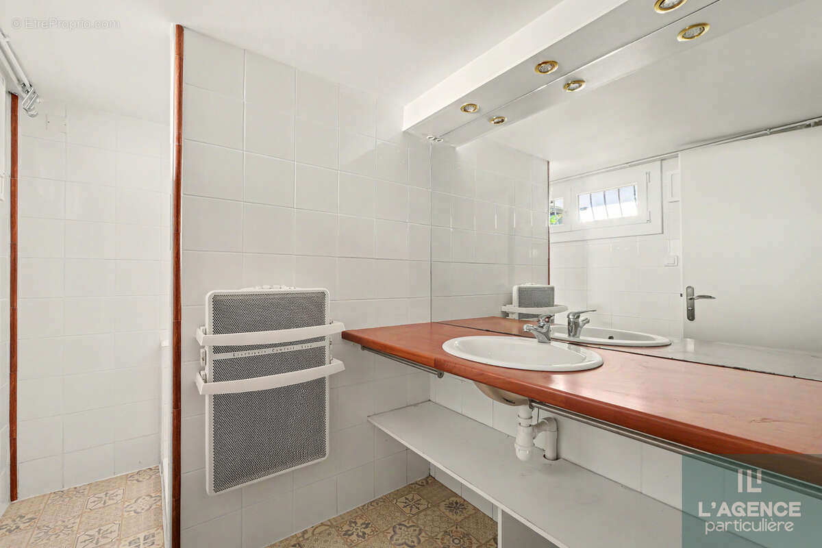 Belle maison devville de type T8 de 200 m2 avec sous-sol complet - photo 9