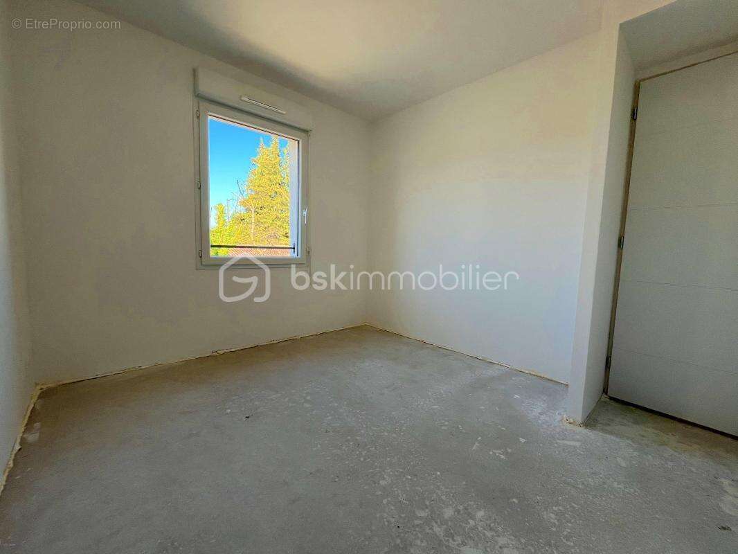 Maison à PEYROLLES-EN-PROVENCE