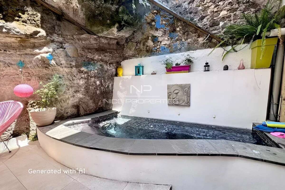 Maison à VILLENEUVE-LOUBET