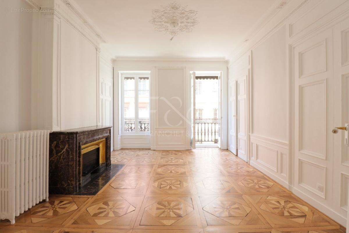 Appartement à LYON-2E