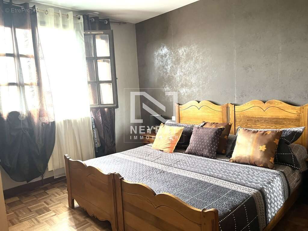 Maison 289 m² à Farges-Les-Chalon  - photo 9