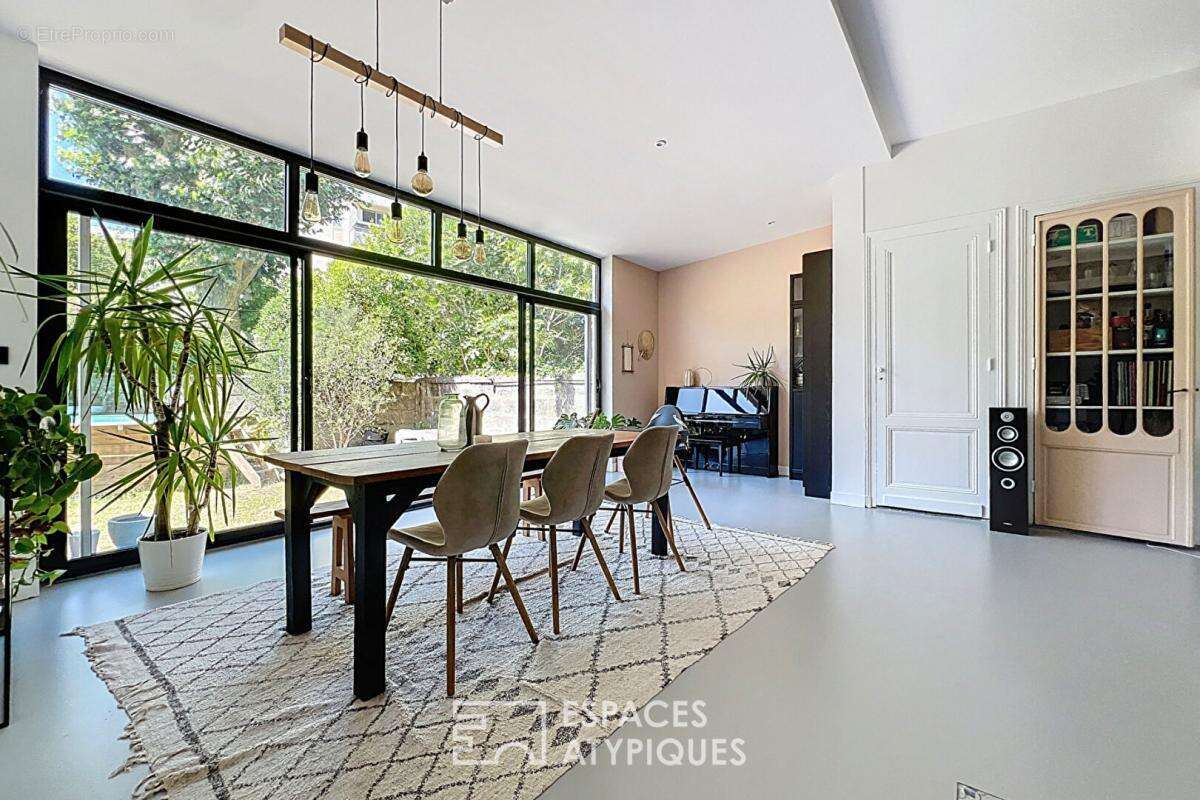 Appartement à BORDEAUX