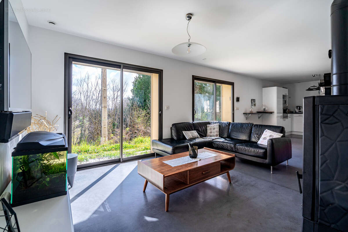 Maison à ALBIGNY-SUR-SAONE