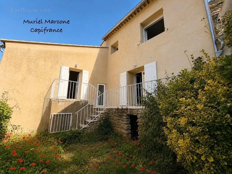 Maison à BONNIEUX