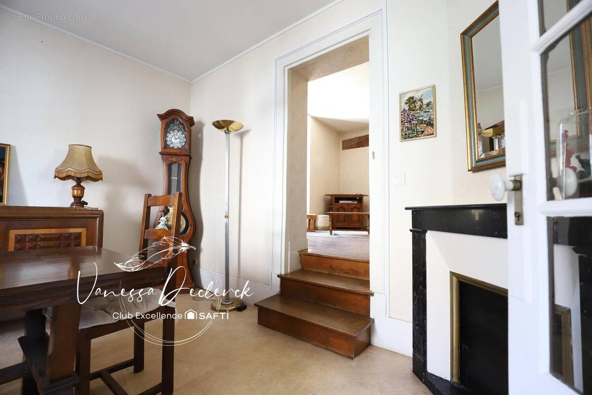 Photo 1 - Maison à ANGERVILLIERS