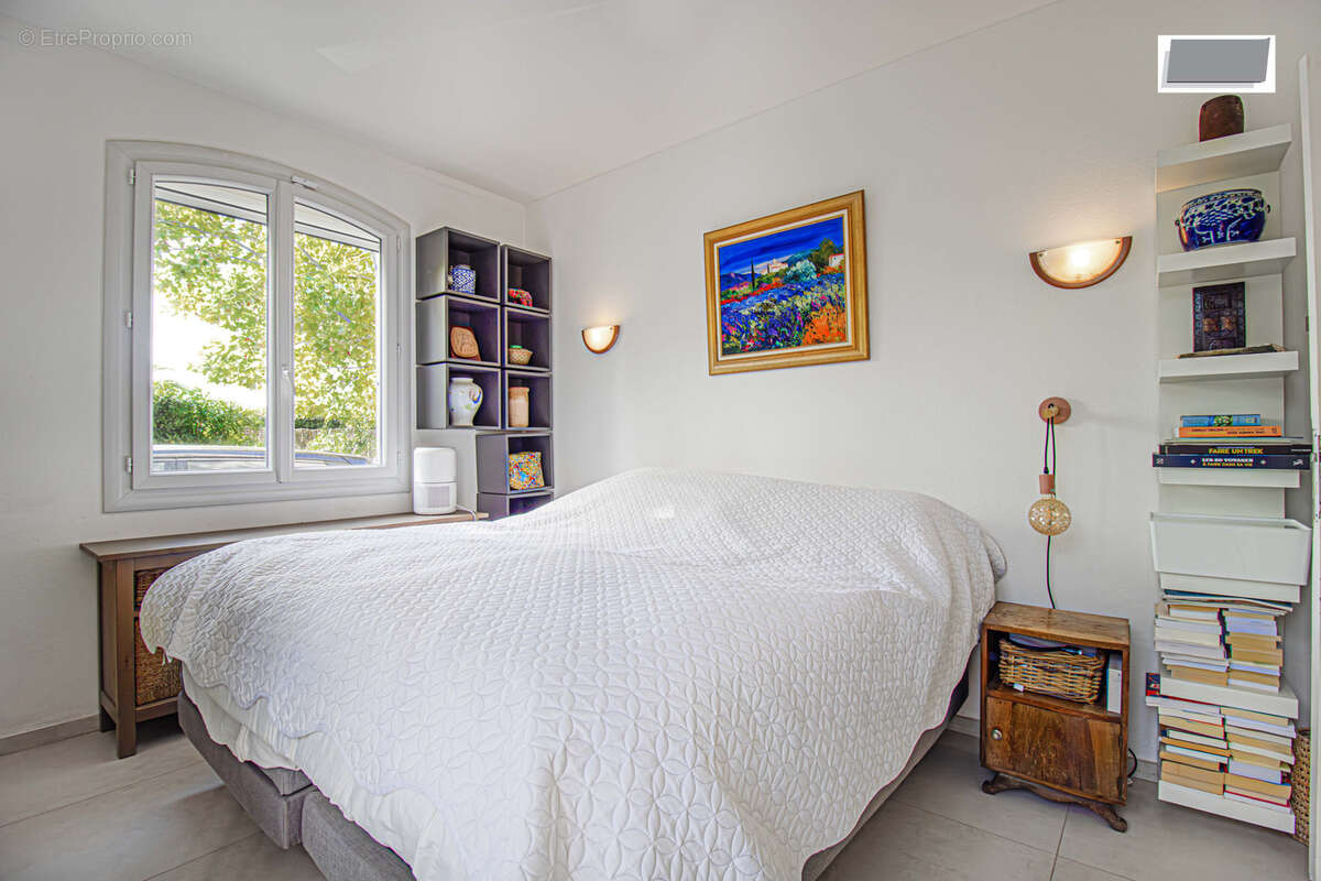 Maison à LE CASTELLET