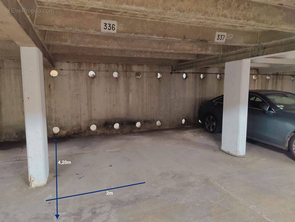 Parking à PARIS-13E