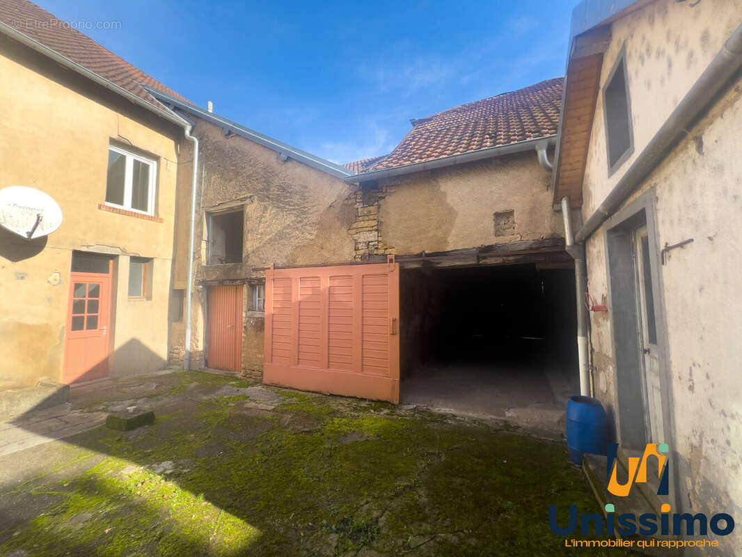 Appartement à ESPRELS