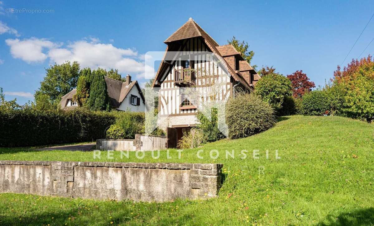 Maison à AMFREVILLE-LES-CHAMPS