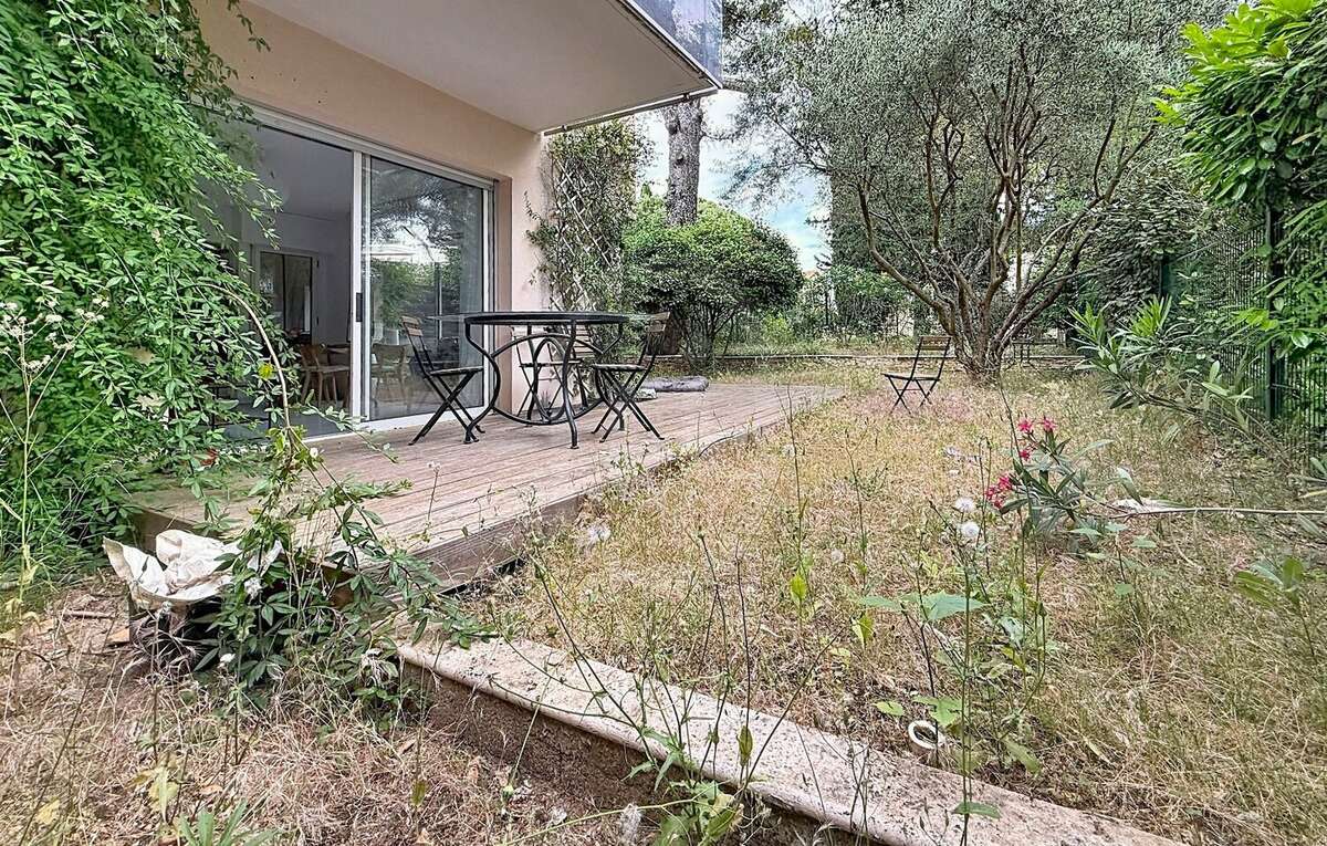 MONTPELLIER- AIGUELONGUE- BEAU T3 avec terrasse et jardin de 125 m² privatif au calme ! - photo 7