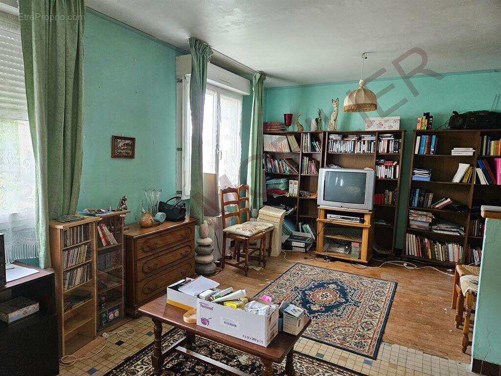 Maison à AUGY