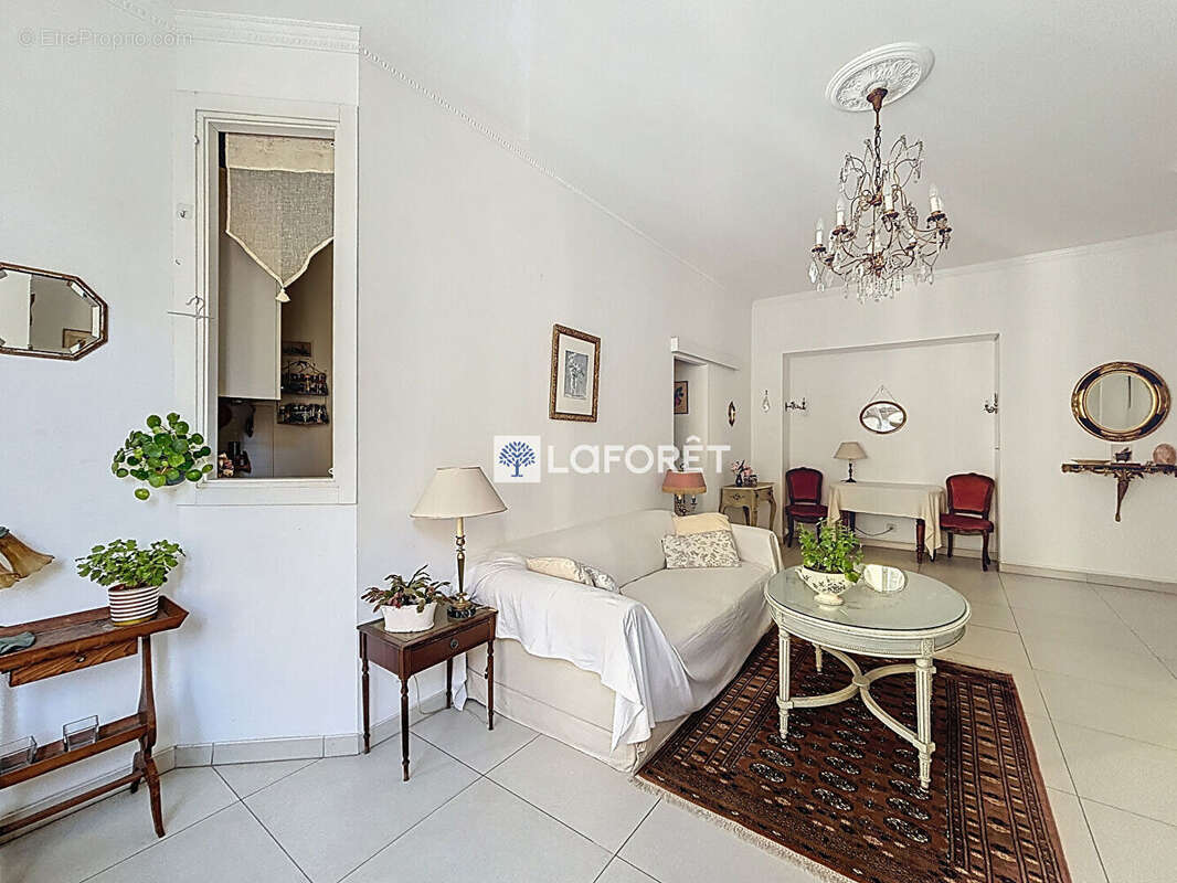 Appartement à MENTON