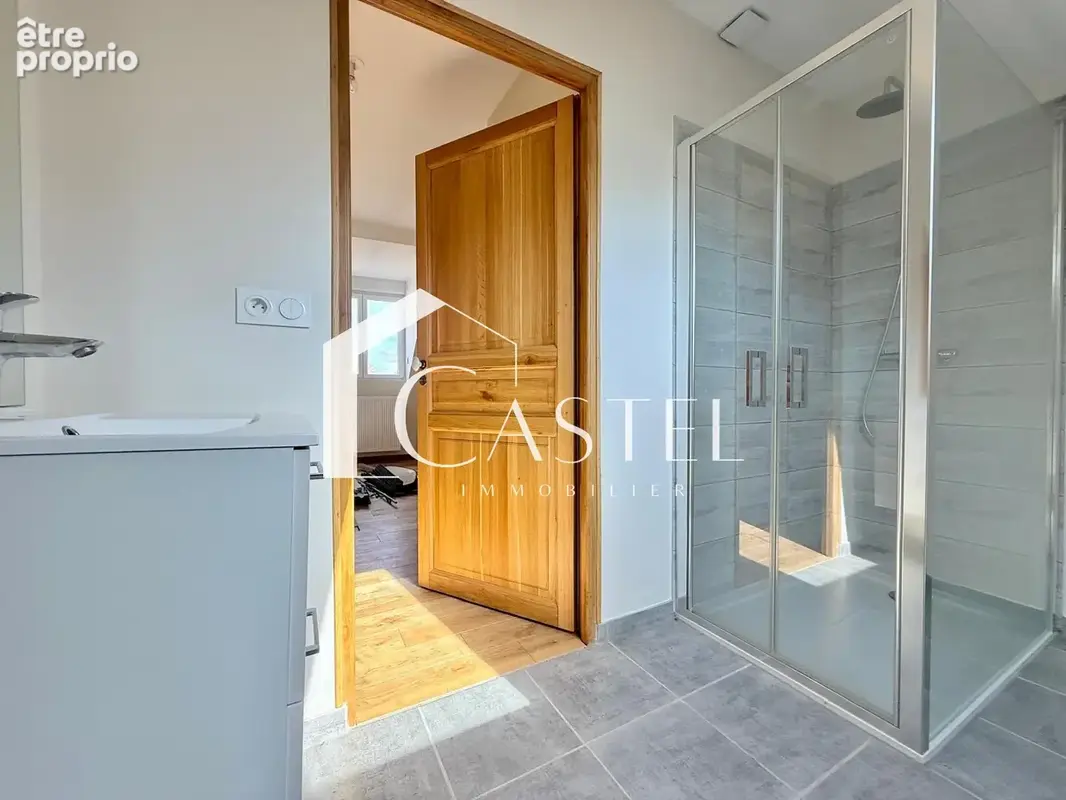 Maison ancienne sur 500m2 - photo 6