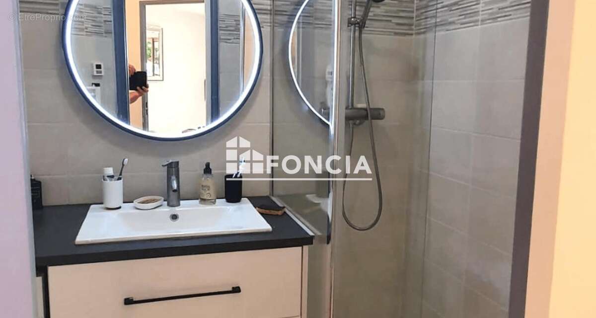 Appartement à SIX-FOURS-LES-PLAGES