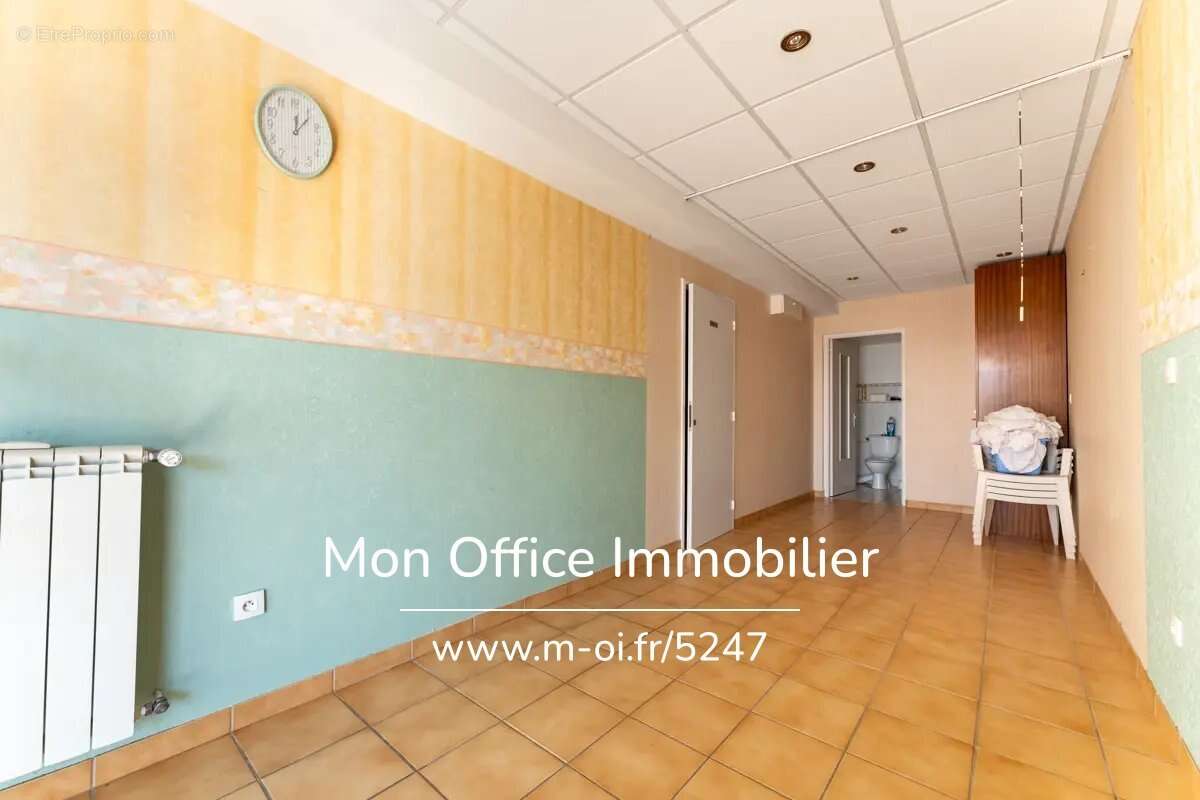 Référence : 6620-MTE. - Maison 200 m²  - terrain 1276 m² - Vue imprenable sur le Lac - photo 8