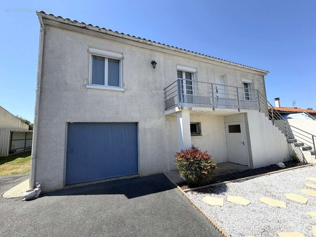 Maison à PONS